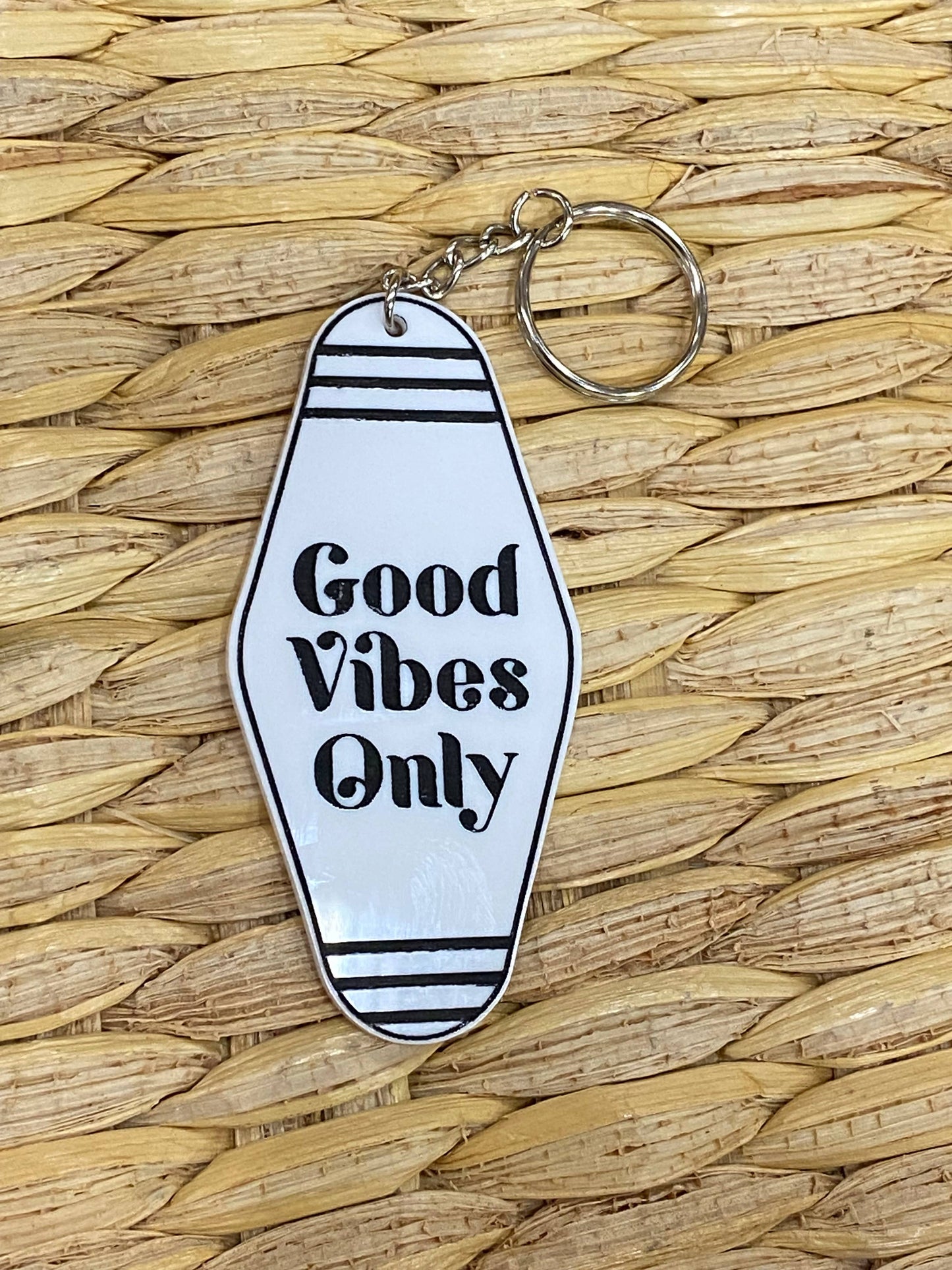 "Good Vibes Only" Retro Motel Keychain